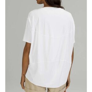 LULULEMON ATHLETICA Back in Action Short Sleeve Size Medium
